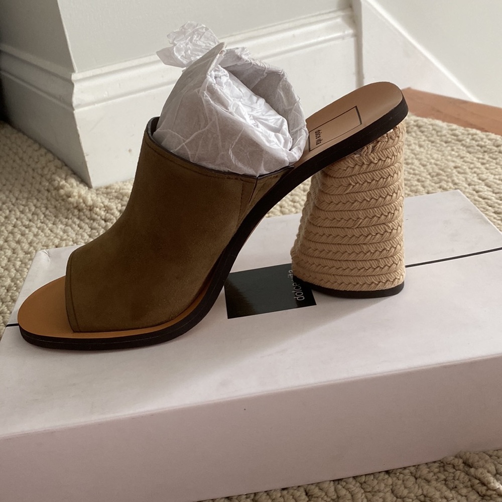 Dolce Vita heeled mule Olive Suede. 8.5 W